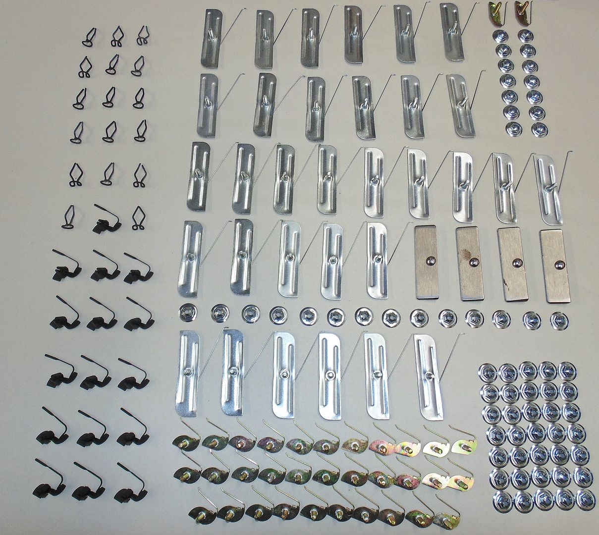 59 1959 Chevy Impala 2 Door Hardtop Convertible Side Molding Trim Clip